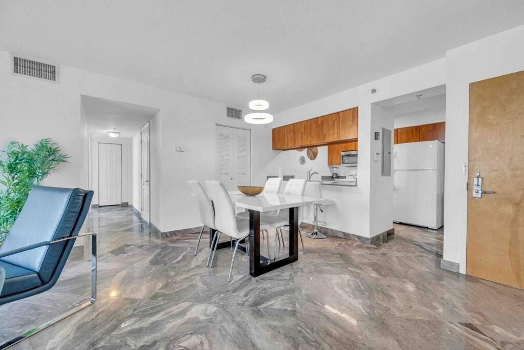 Iconic High Floor 3 Bedrooms In The Heart Of Miami Exteriör bild
